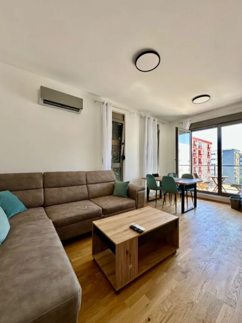 Izdavanje, jednosoban stan, 45m², Zabjelo, Podgorica