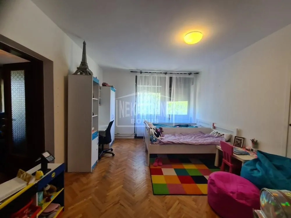 Prodaja, kuća, 400m², Aleksandrovo, Subotica