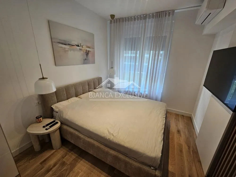 Prodaja, dvosoban stan, 50m², Novi Beograd Blok 65, Novi Beograd Sve Podlokacije