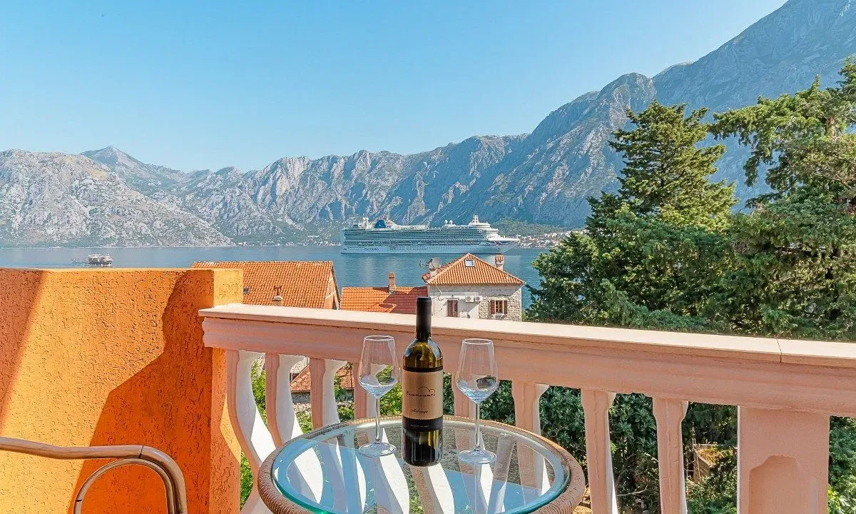 Sale, one bedroom apartment, 43m², Prčanj, Kotor