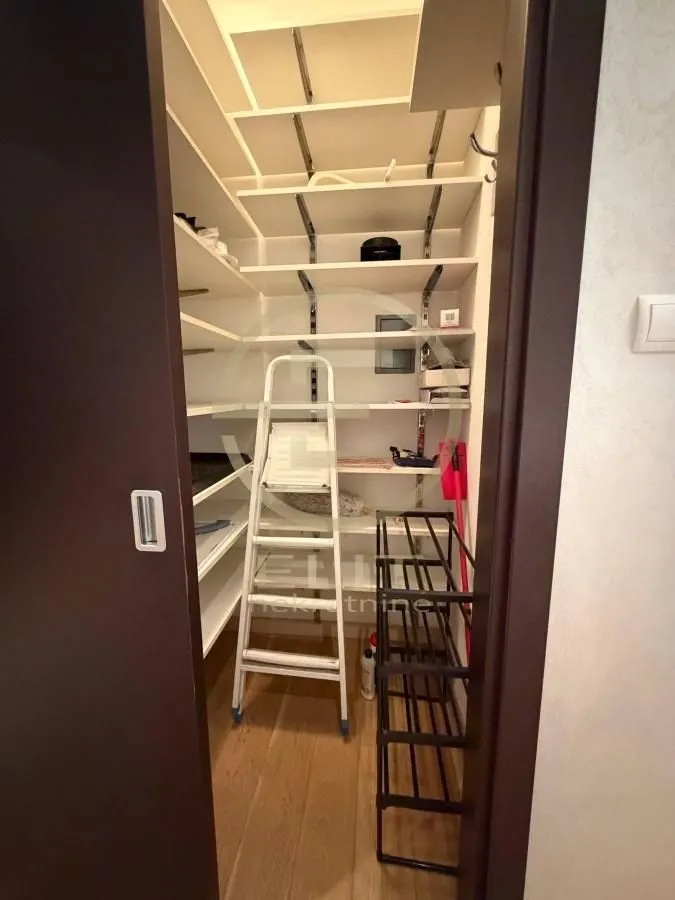 Prodaja, stan, 105m², Liman 3, Novi Sad Sve Podlokacije