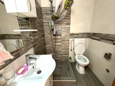 Rent, house, 70m², Kosić, Danilovgrad - image 9