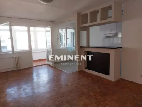 Rent, three bedroom apartment, 80m², Novi Beograd Blok 71, Novi Beograd Sve Podlokacije