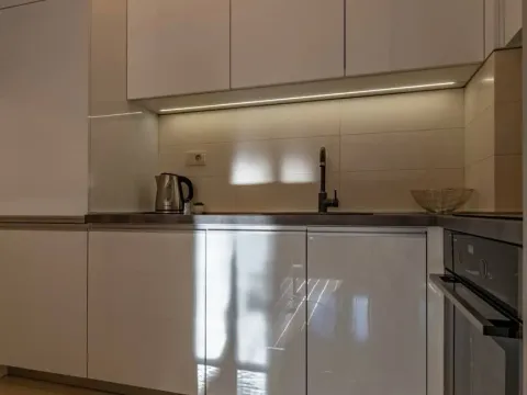 Izdavanje, jednosoban stan, 48m², City Kvart, Podgorica - image 7