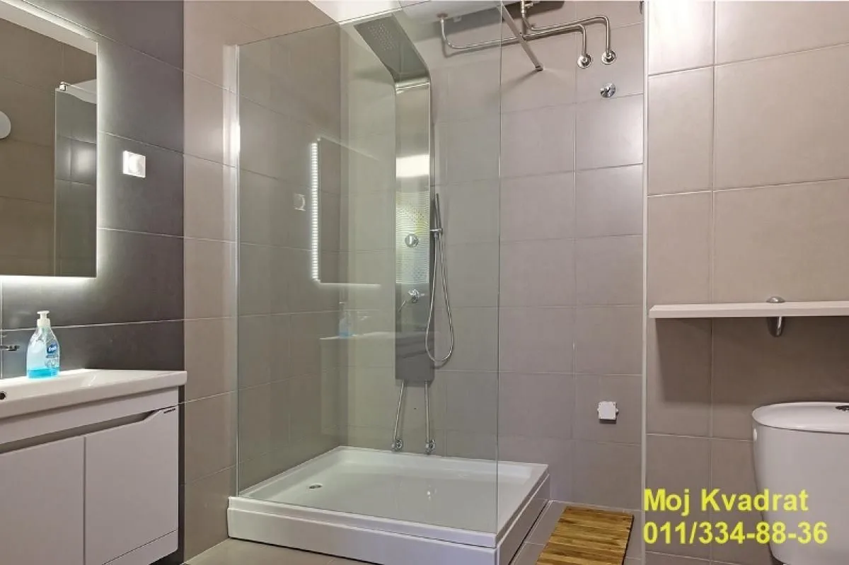 Prodaja, trosoban stan, 172m², Voždovac Sve Podlokacije, Beograd