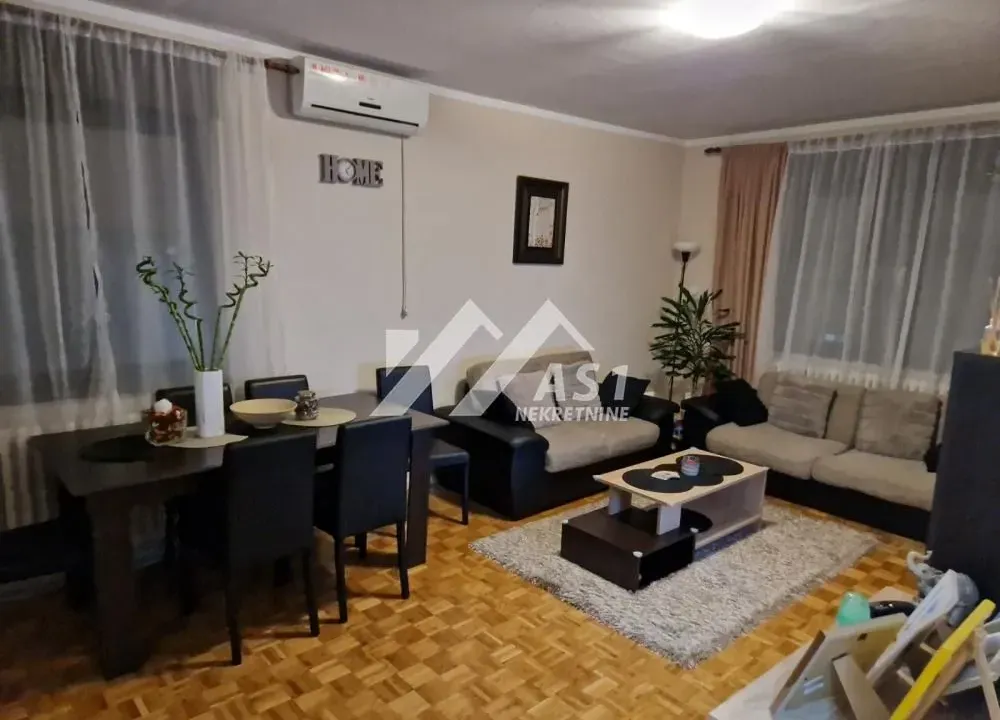 Izdavanje, dvosoban stan, 51m², Detelinara, Novi Sad Sve Podlokacije