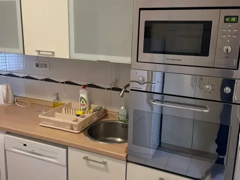 Rent, house, 150m², Momišići, Podgorica - image 4