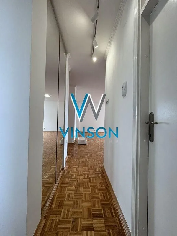 Prodaja, dvosoban stan, 60m², Bulevar Oslobodjenja, Novi Sad Sve Podlokacije