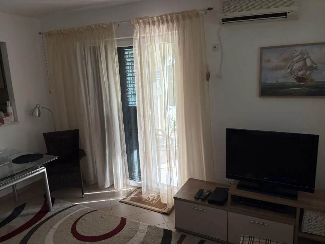 Prodaja, jednosoban stan, 48m², Petrovac, Budva