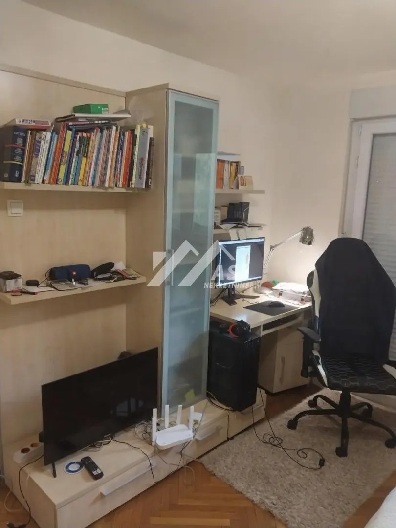 Izdavanje, dvosoban stan, 59m², Bulevar Oslobodjenja, Novi Sad Sve Podlokacije