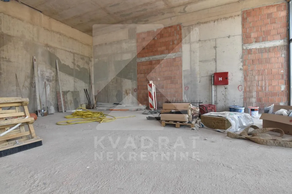 Rent, office space, 282m², Stari Aerodrom, Podgorica
