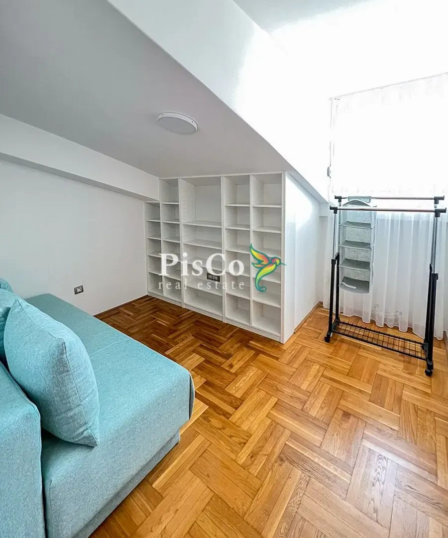 Izdavanje, dvosoban stan, 71m², Stari Aerodrom, Podgorica