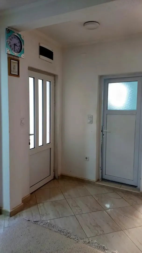 Rent, studio apartment, 40m², Makedonsko naselje, Bar