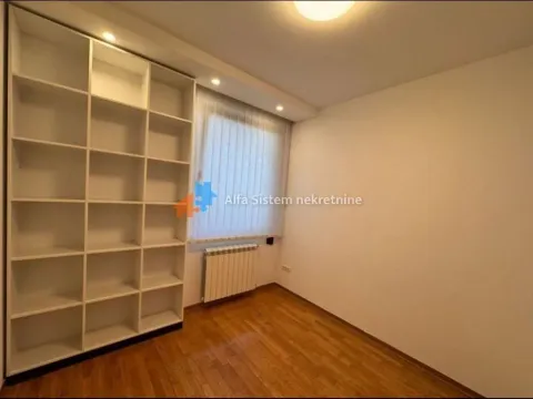 Izdavanje, trosoban stan, 82m², Vračar Sve Podlokacije, Beograd - image 5