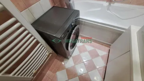 Izdavanje, trosoban stan, 72m², Centar, Novi Sad - image 18