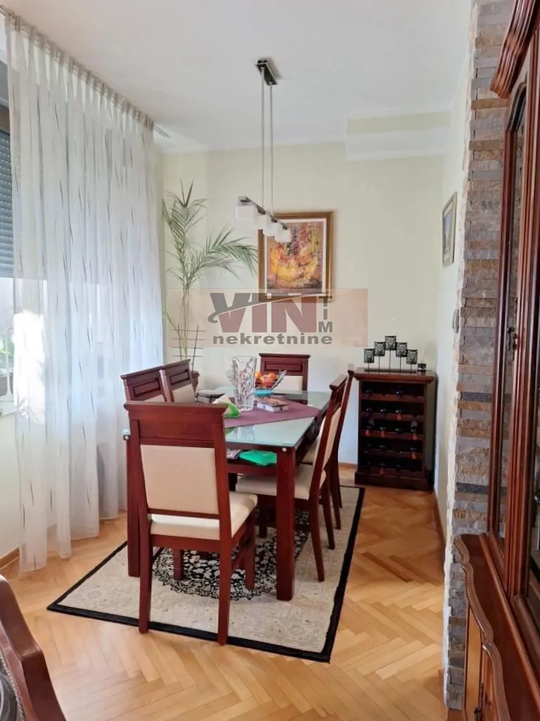Sale, four bedroom apartment, 100m², Zvezdara Sve Podlokacije, Beograd