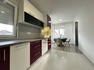 Izdavanje, kuća, 150m², Masline, Podgorica - image 6