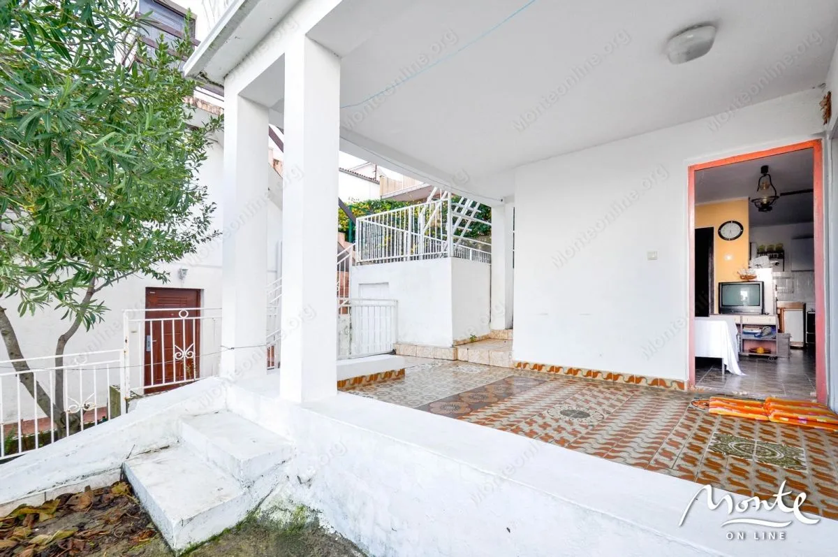 Prodaja, kuća, 168m², Krašići, Tivat
