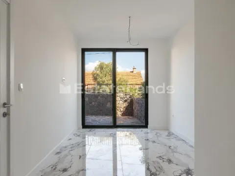 Prodaja, garsonjera, 41m², Radovići, Tivat - image 4