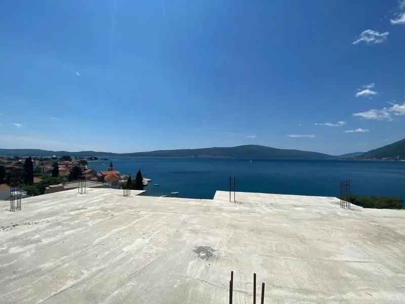 Prodaja, trosoban stan, 104m², Tivat, Crna Gora