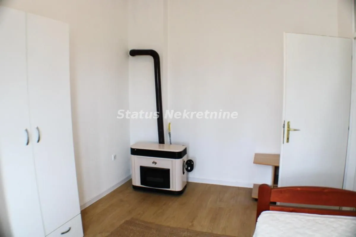Prodaja, trosoban stan, 67m², Zrenjanin, Srbija