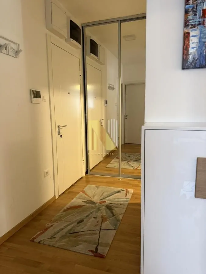 Prodaja, trosoban stan, 73m², Sremska Kamenica, Petrovaradin