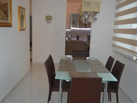 Prodaja, stan, 192m², Ljuta, Kotor - image 5