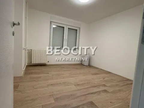 Prodaja, kuća, 58m², Centar, Novi Sad - image 5