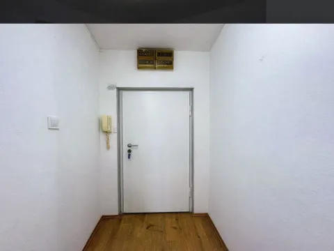 Izdavanje, jednosoban stan, 65m², Pobrežje, Podgorica - image 3