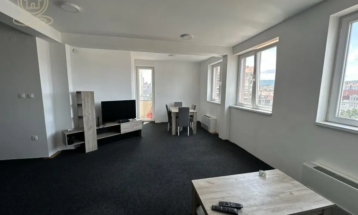 Izdavanje, trosoban stan, 74m², Medijana, Niš