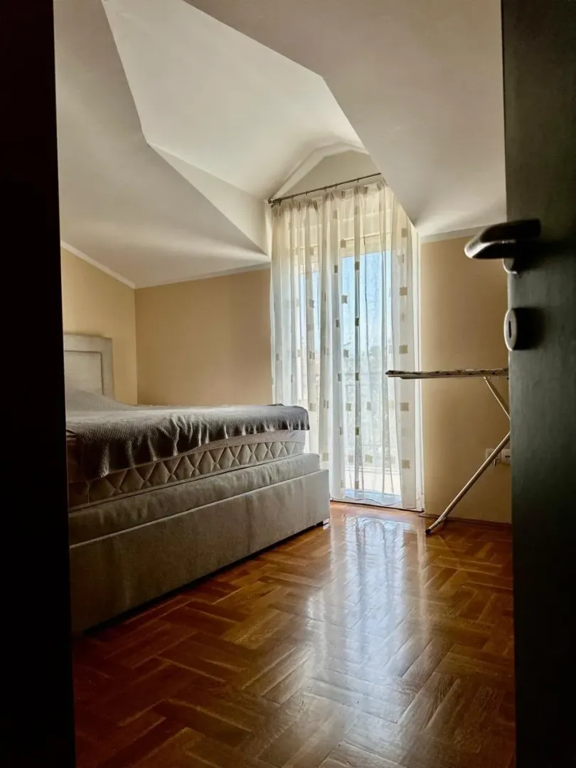 Rent, house, 110m², Donja Gorica, Podgorica