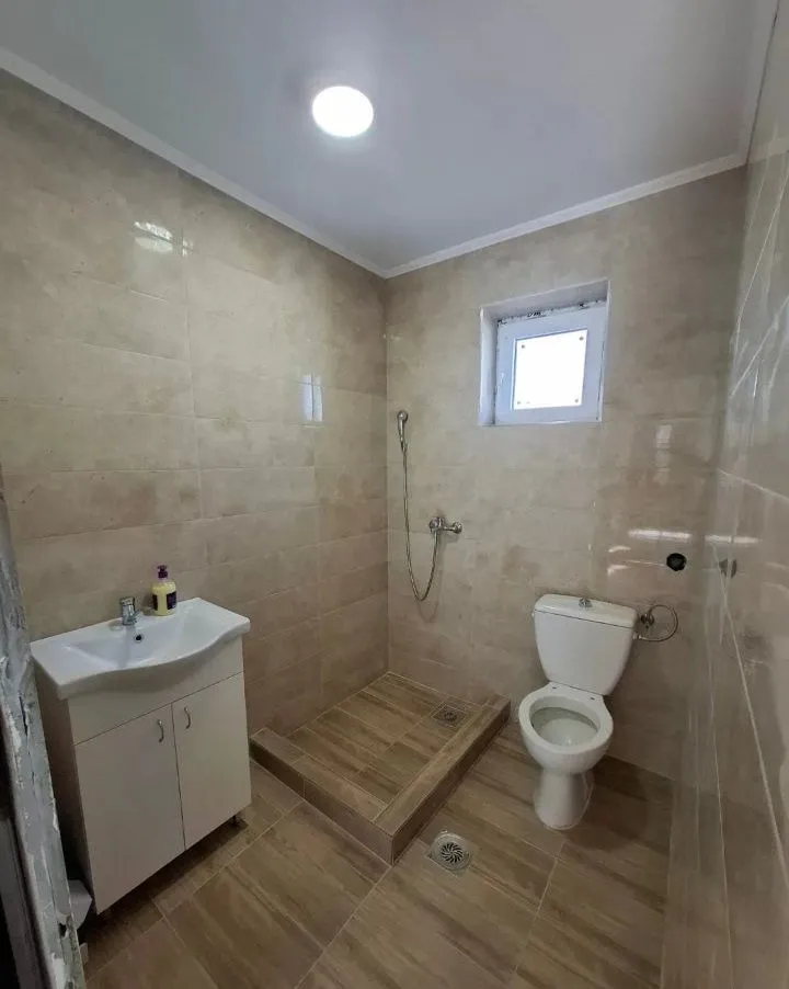 Izdavanje, kuća, 90m², Boljevci, Surčin