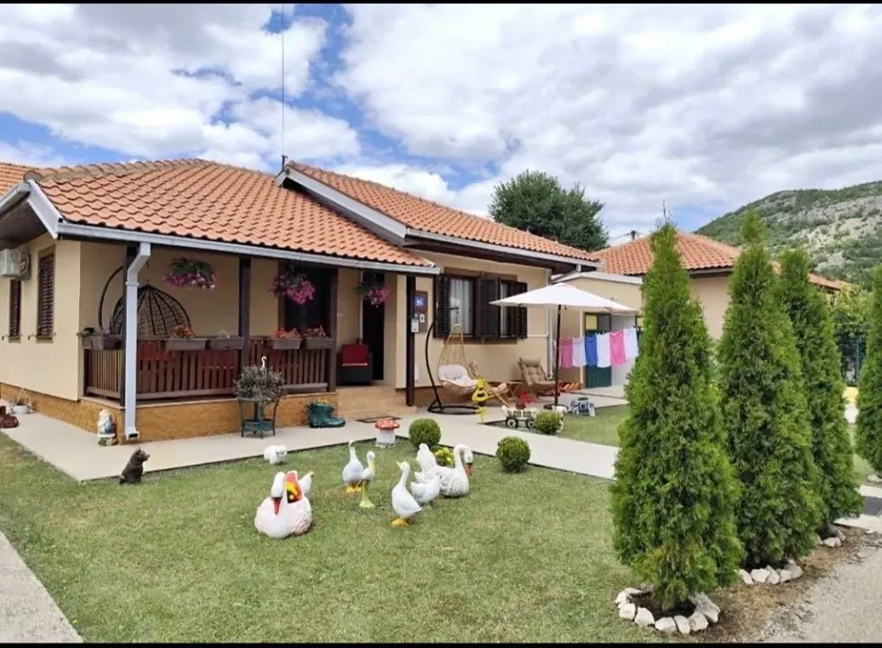 Sale, house, 65m², Humci, Cetinje