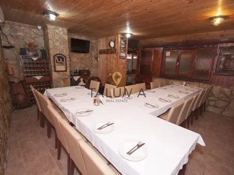 Prodaja, kuća, 1150m², Tološi, Podgorica - image 5