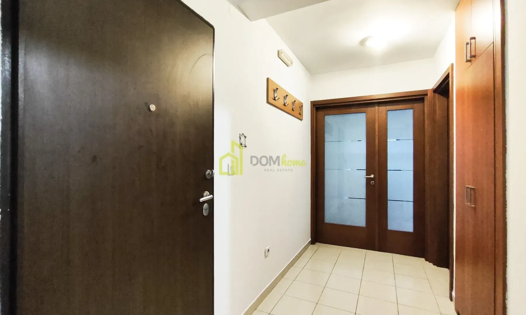 Izdavanje, dvosoban stan, 87m², Tološka šuma, Podgorica