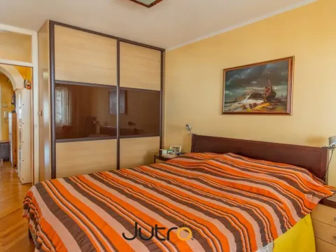 Izdavanje, dvosoban stan, 85m², Preko Morače, Podgorica - image 7