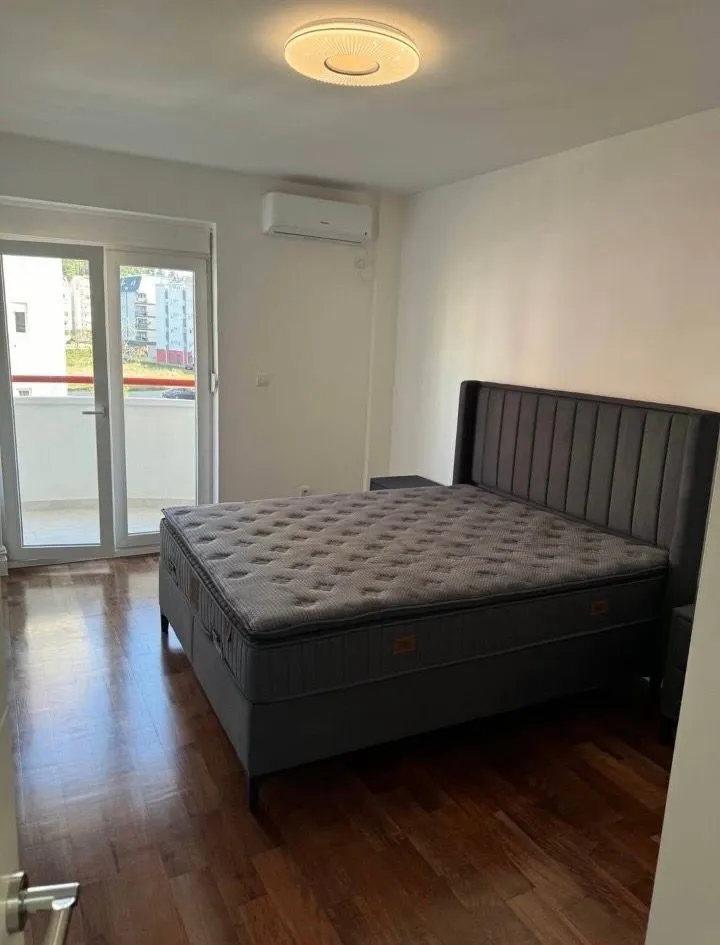 Izdavanje, trosoban stan, 85m², Zabjelo, Podgorica