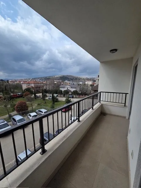 Izdavanje, dvosoban stan, 72m², Zagorič, Podgorica
