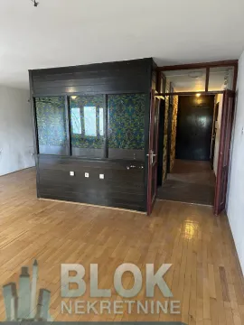 Prodaja, dvosoban stan, 80m², Blok 5, Podgorica - image 12