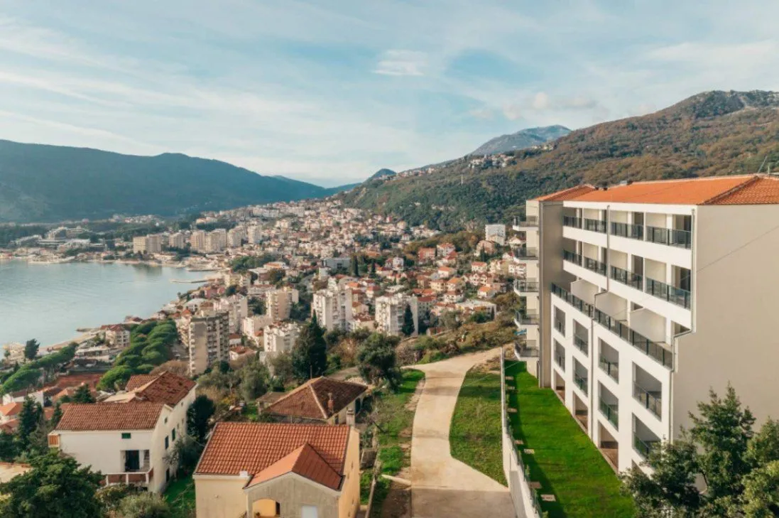 Prodaja, jednosoban stan, 70m², Topla, Herceg Novi