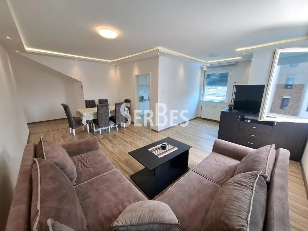 Rent, three bedroom apartment, 90m², Adamovićevo Naselje, Novi Sad Sve Podlokacije