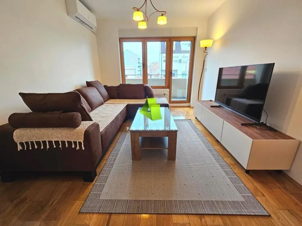 Izdavanje, jednosoban stan, 54m², Medijana, Niš