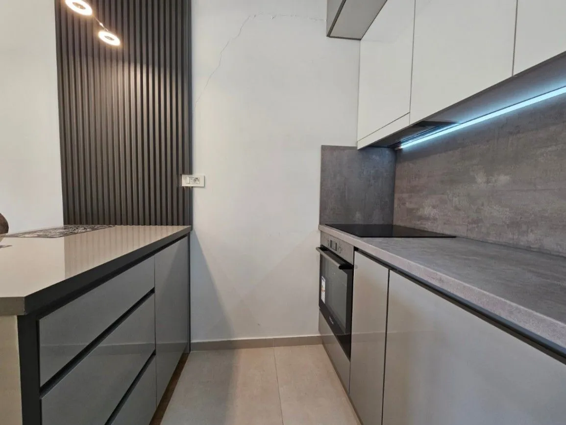 Izdavanje, jednosoban stan, 45m², New City, Podgorica