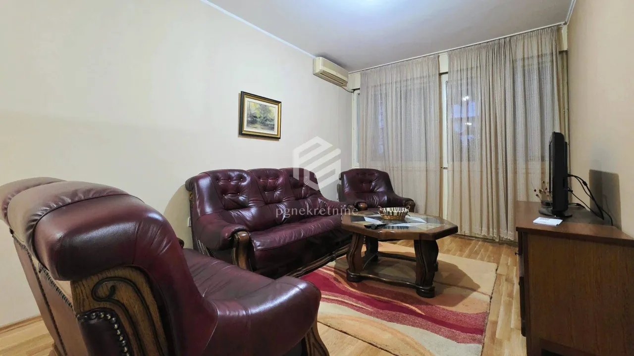 Izdavanje, dvosoban stan, 56m², Autobuska stanica, Podgorica