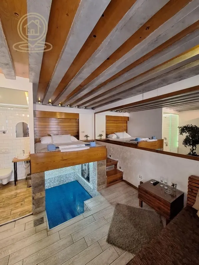 Prodaja, dvosoban stan, 44m², Cvetni Trg, Vračar Sve Podlokacije