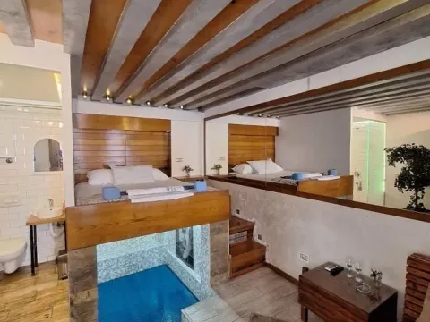 Sale, two bedroom apartment, 44m², Cvetni Trg, Vračar Sve Podlokacije