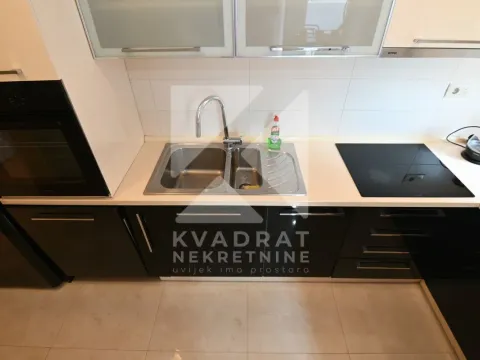 Izdavanje, dvosoban stan, 72m², City Kvart, Podgorica - image 4