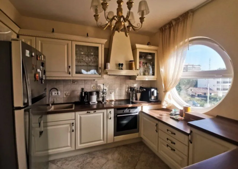 Sale, five bedroom apartment, 168m², Dobre Vode, Bar