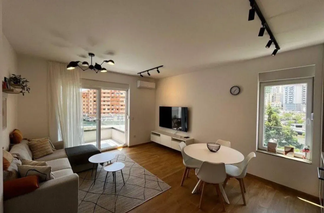 Izdavanje, jednosoban stan, 49m², Babin Do, Budva