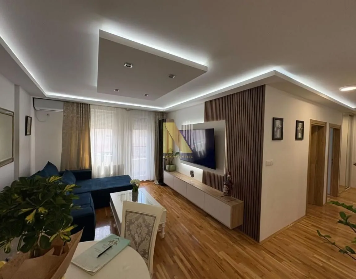 Prodaja, trosoban stan, 57m², Salajka, Novi Sad Sve Podlokacije